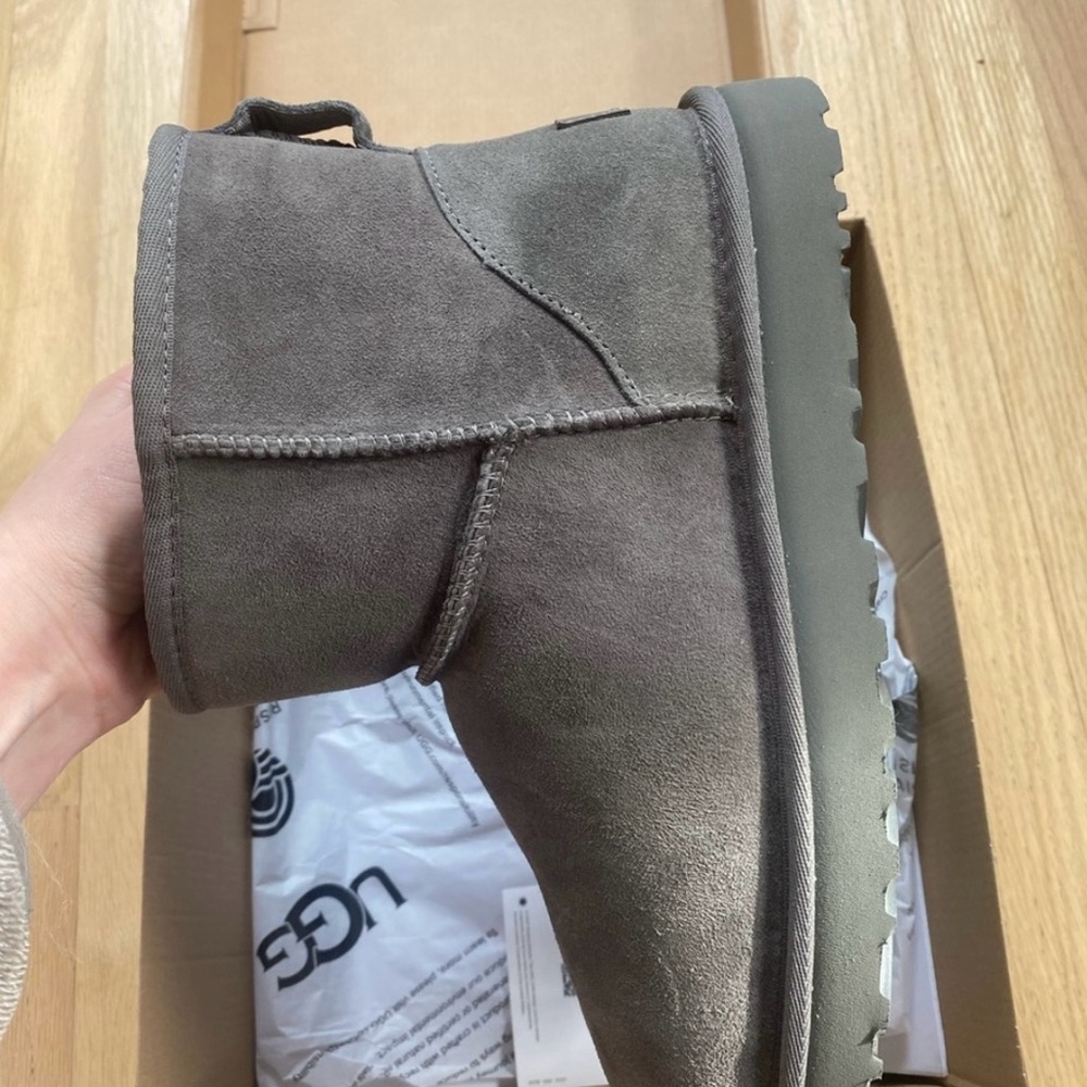 UGG mini - Picture 6 of 13